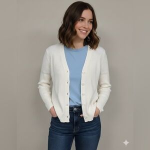 Women's Croft & Barrow Cardigan - Size Medium - Ivory Color - EUC